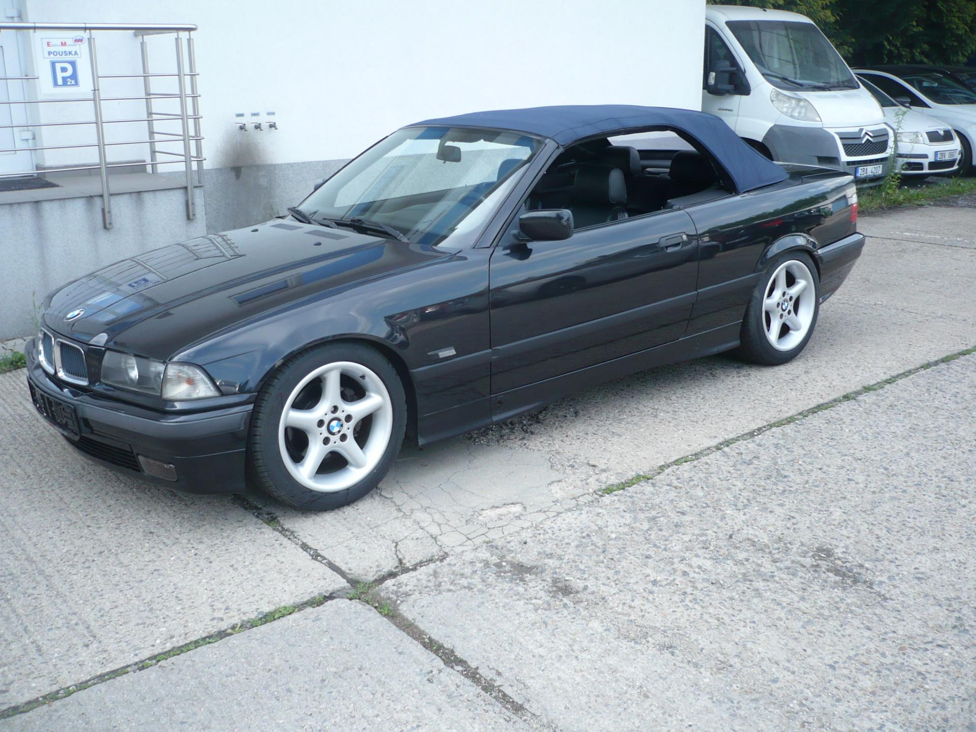 BMW Řada 3 E 36 318 i Hardtop