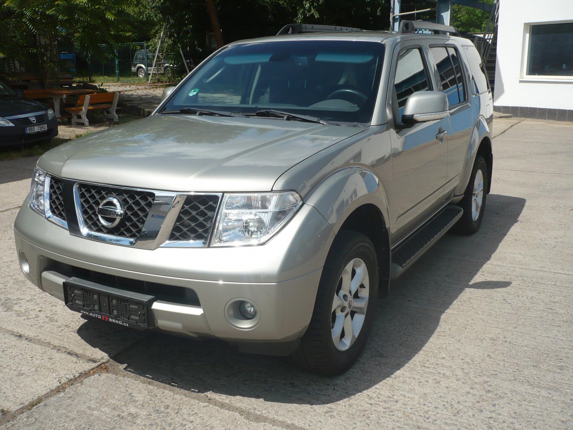 Nissan Pathfinder 2.5 dCi 126 kW 7 míst
