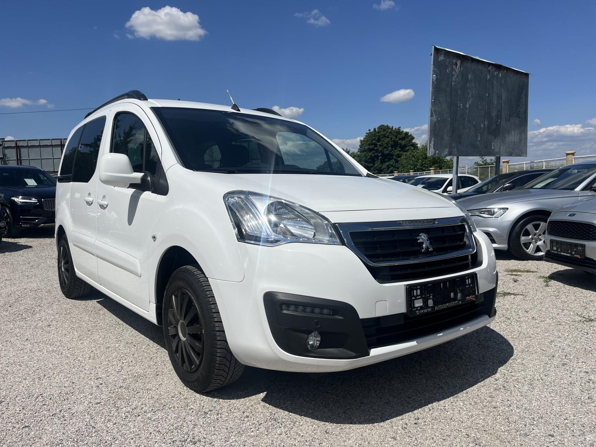 Peugeot Partner Tepee 1.2i 81kw, klima, Navigace