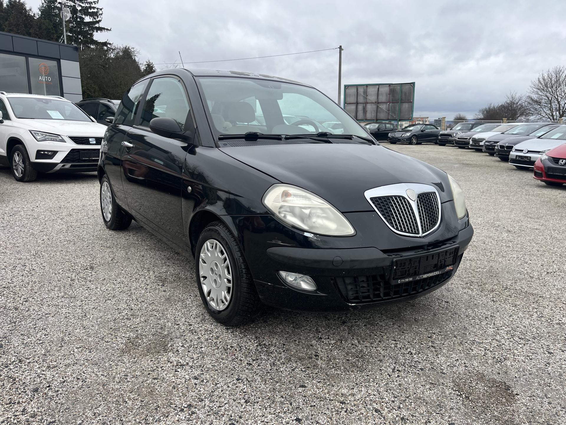Lancia Y 1.3i 44kw 140000km