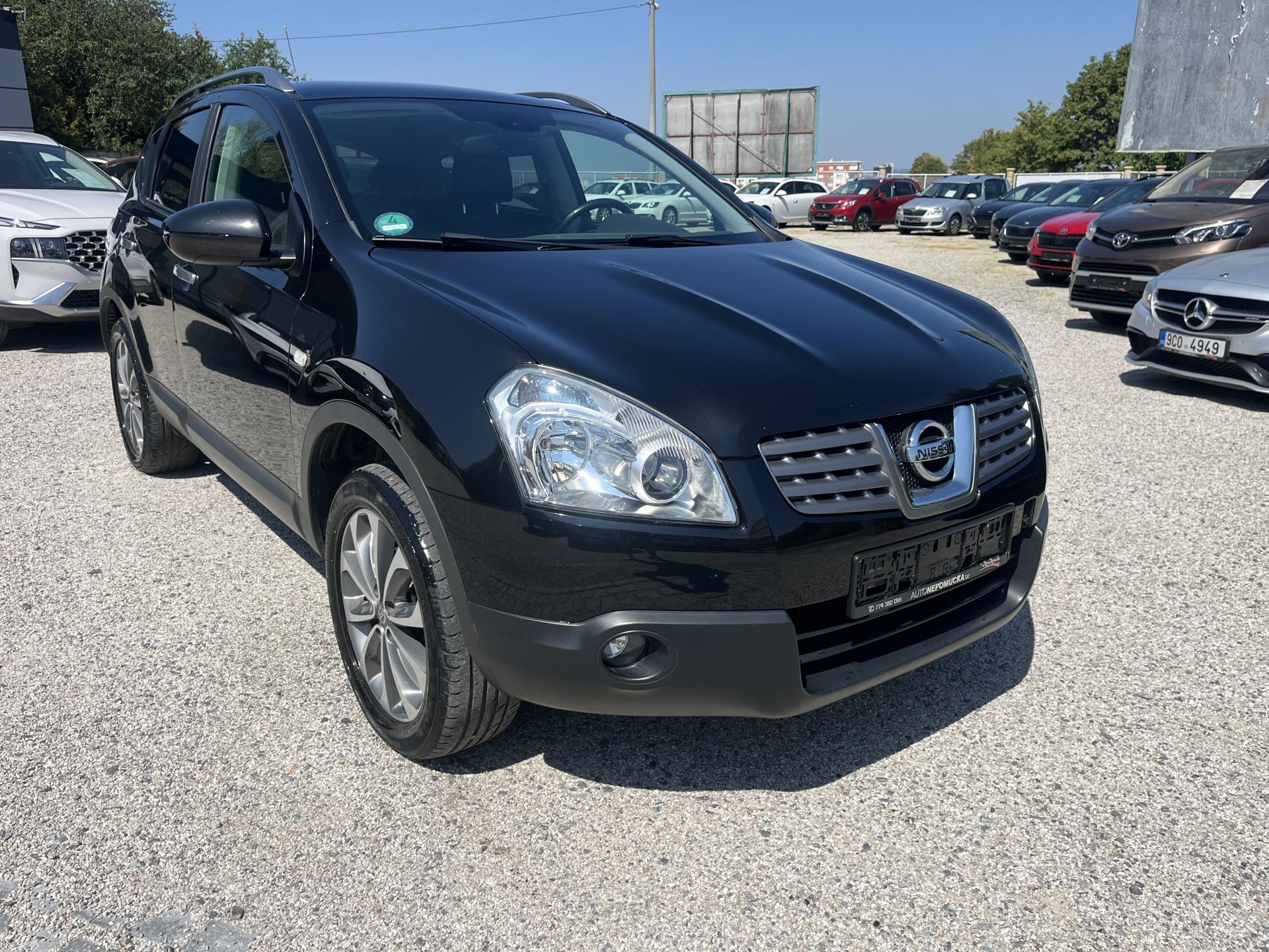 Nissan Qashqai 2.0i 104 KW, 4x4, Panorama