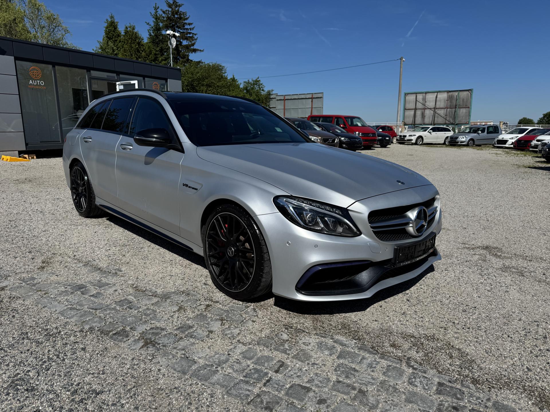Mercedes-Benz Třídy C C63S AMG V8 Biturbo