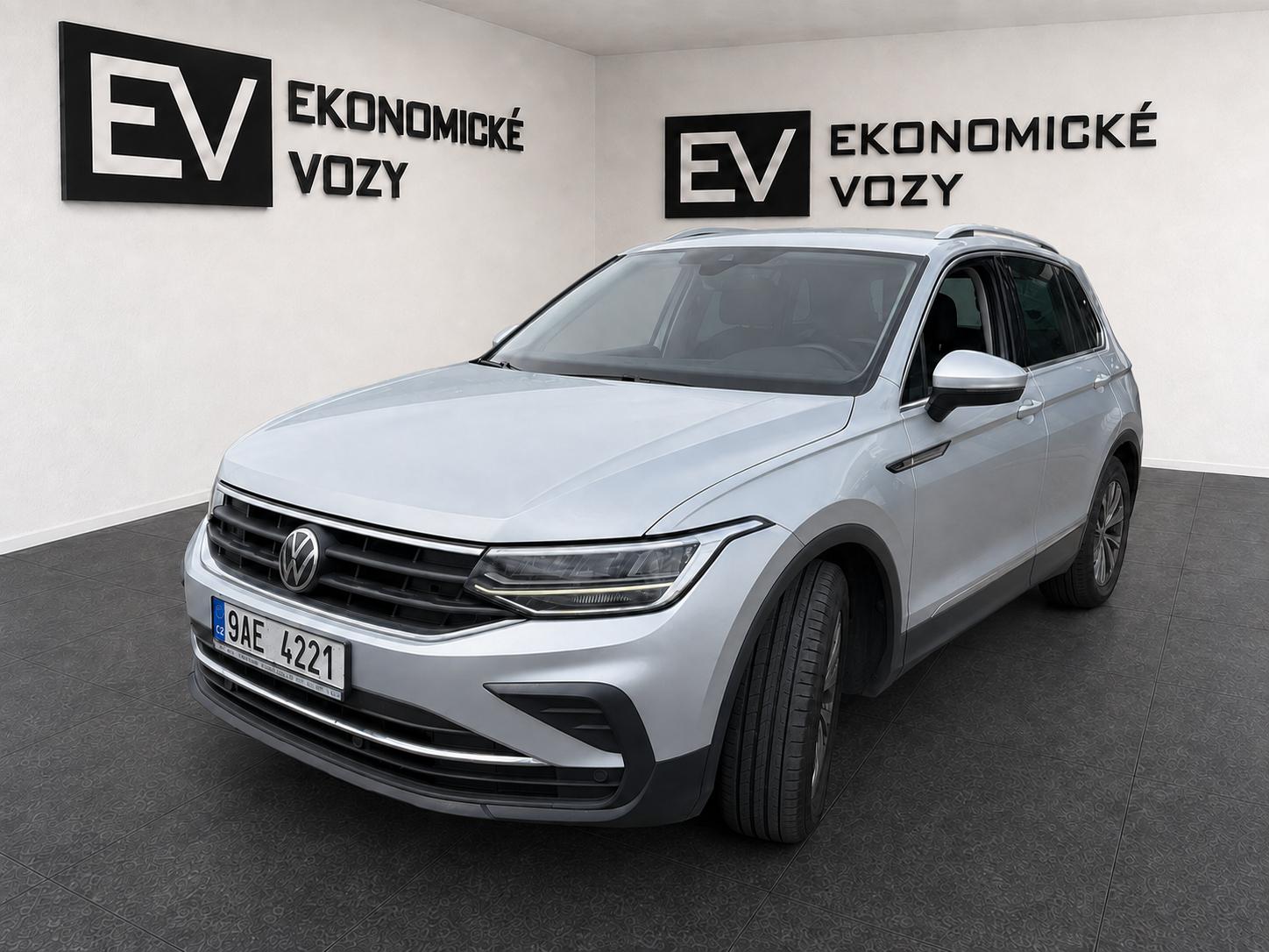 Volkswagen Tiguan 2.0 TDI,LIFE,ČR,1 MAJITEL