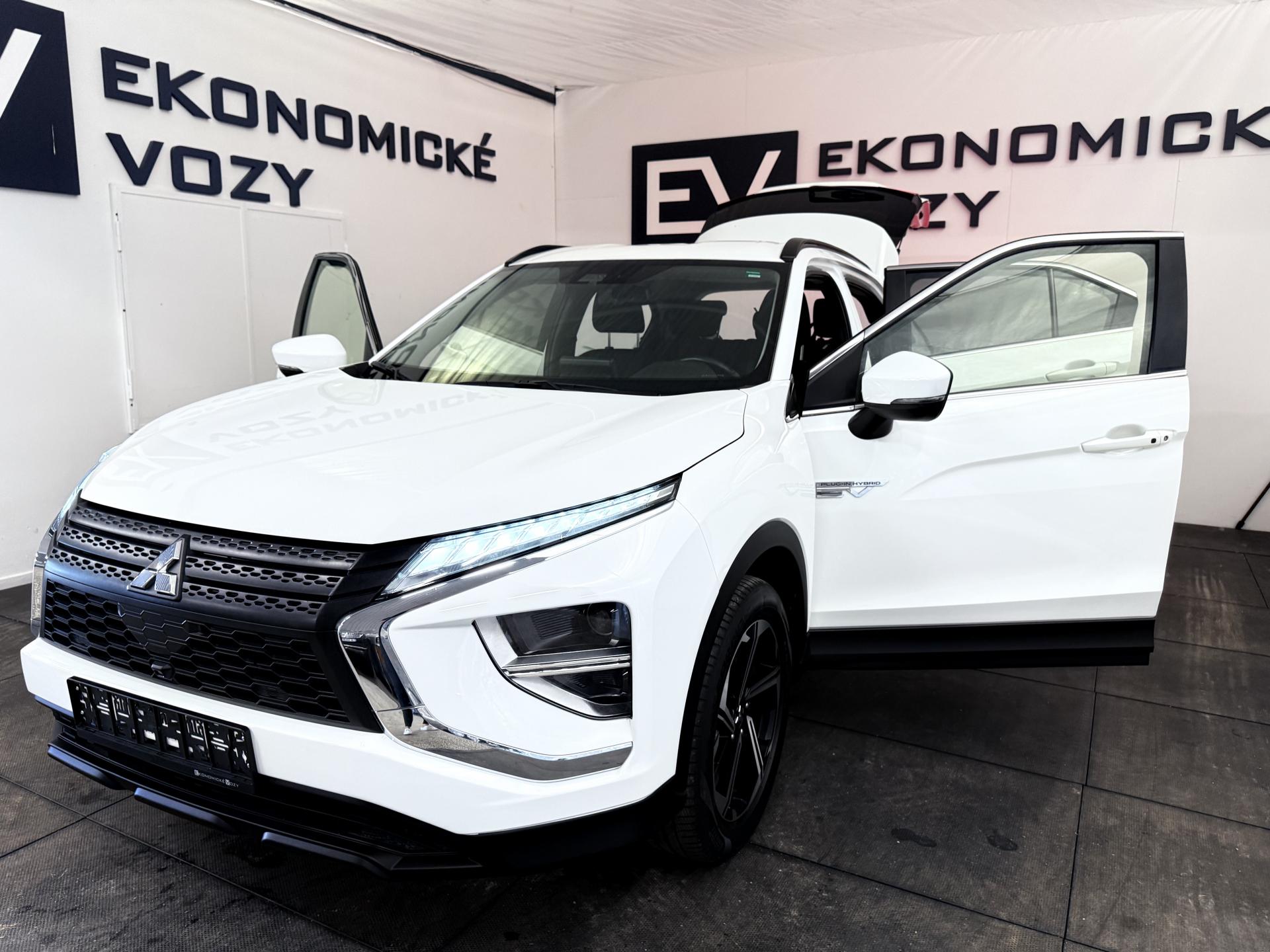 Mitsubishi Eclipse Cross 2.4 Intense - PLUG-IN 50KM/EL