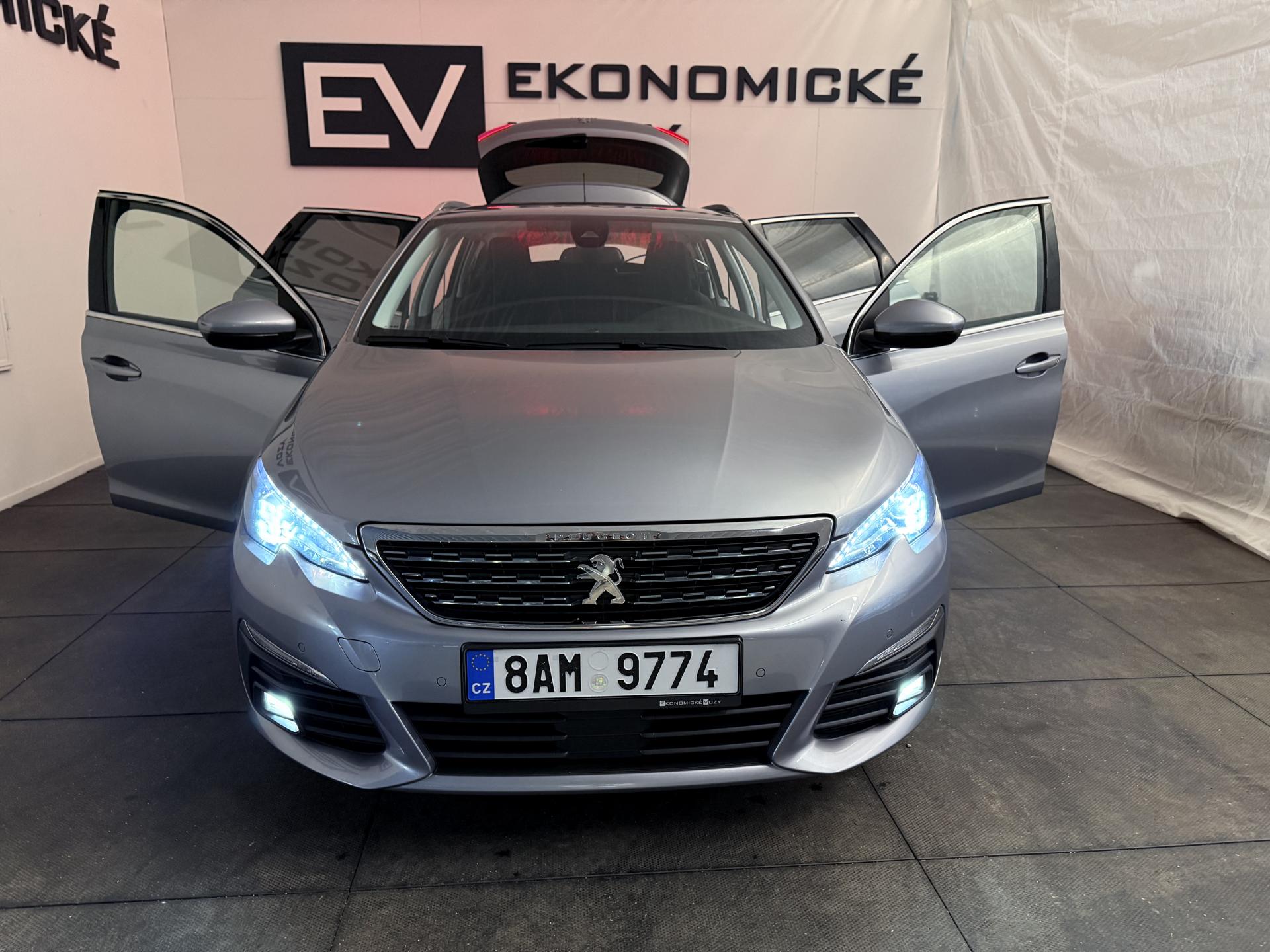 Peugeot 308 ALLURE 1.5,REZERVOVÁNO