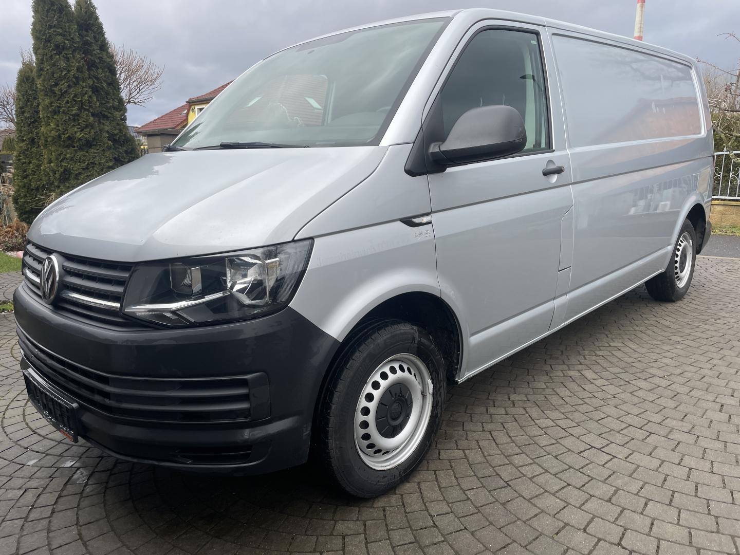 Volkswagen Transporter T6 2,0TDi LONG