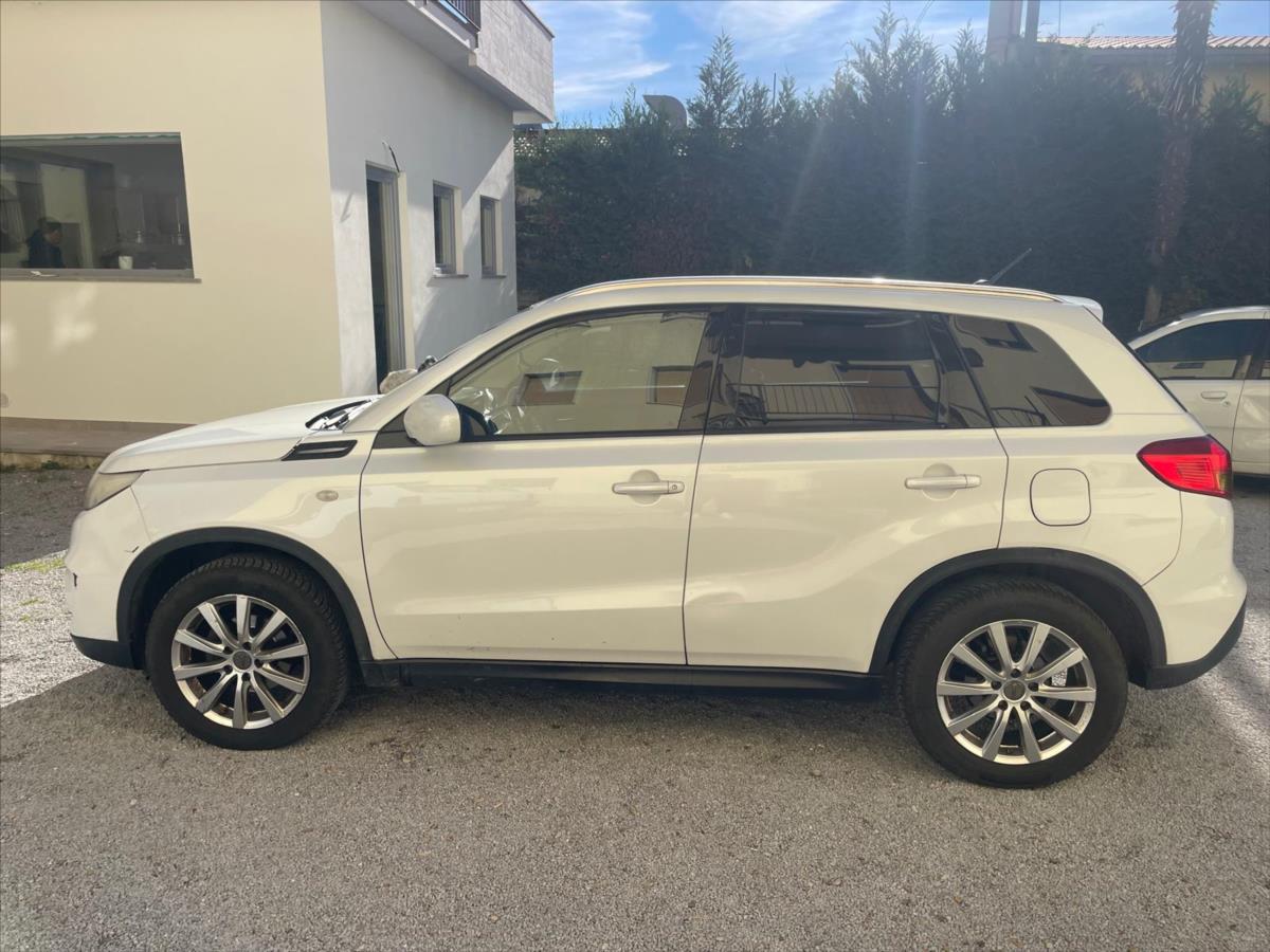 Suzuki Vitara 1,6 DDiS 88kw 4X4 Tažné, bez k