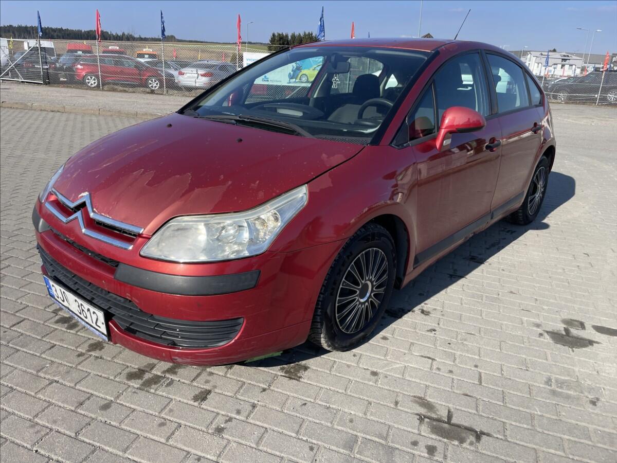 Citroën C4 1,6 HDi 80kw klima, dobrý stav