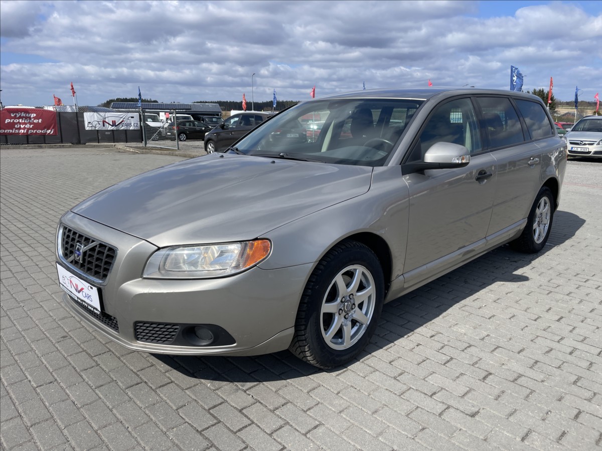 Volvo V70 2,0 d 100kw Momentum Kinetic o