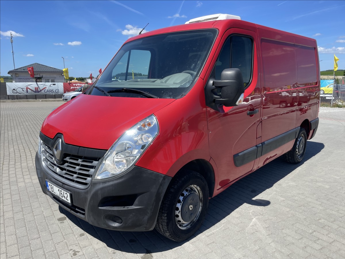 Renault Master 2,3 dCi 110k COOL DPH 12xCZaut