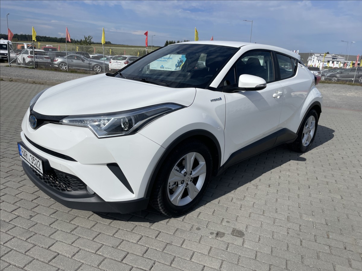 Toyota C-HR 1,8 i 72kw Hybrid e-CVT CZauto