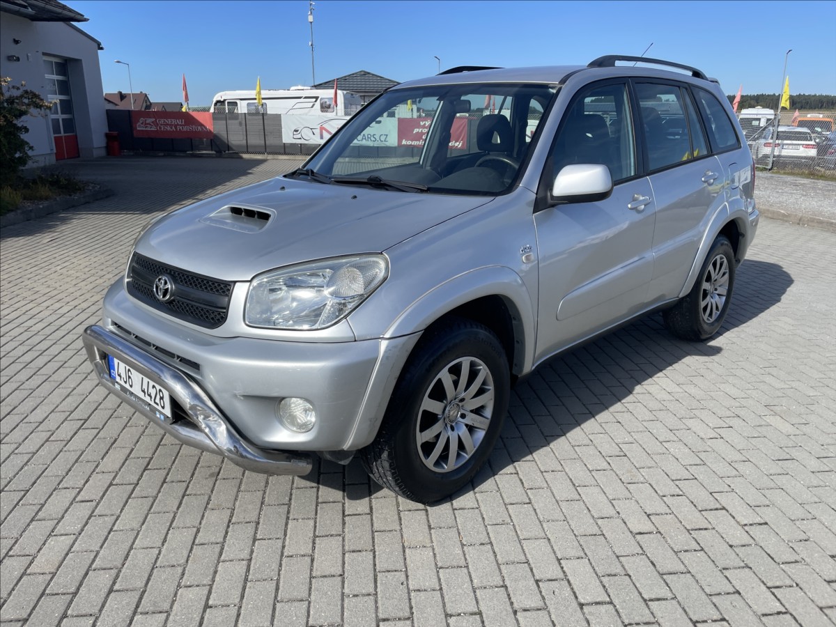 Toyota RAV4 2,0 D-4D 85kw Klima 4x4 po STK