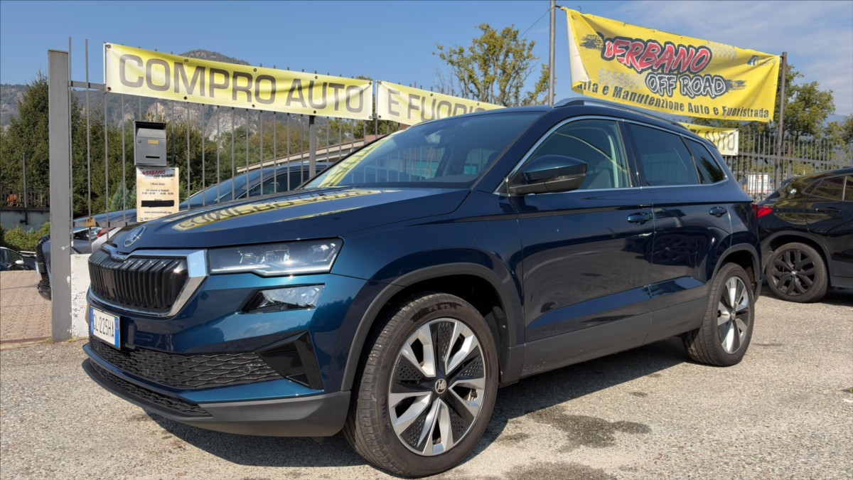 Škoda Karoq 2,0 TDi 110kw DSG 4x4 LED DPH
