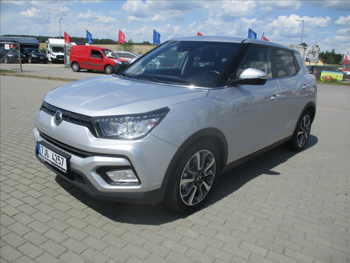 SsangYong Tivoli 1,6 e-XDi kamera ESP Klima bez