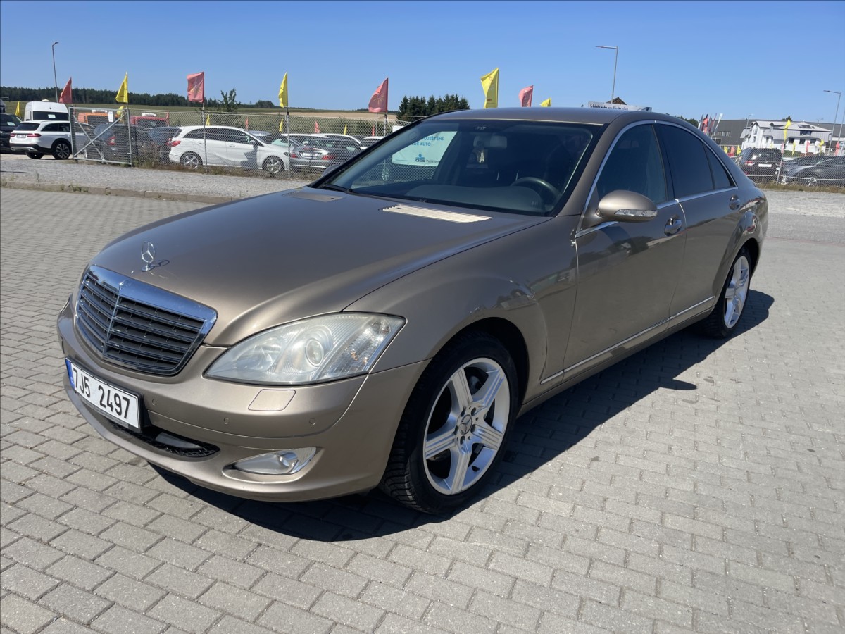 Mercedes-Benz Třídy S 3,0 320CDi 155kw nutný servis