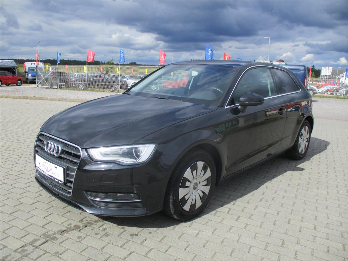 Audi A3 1,6 TDi 77kw Ambiente, GPS, Vy