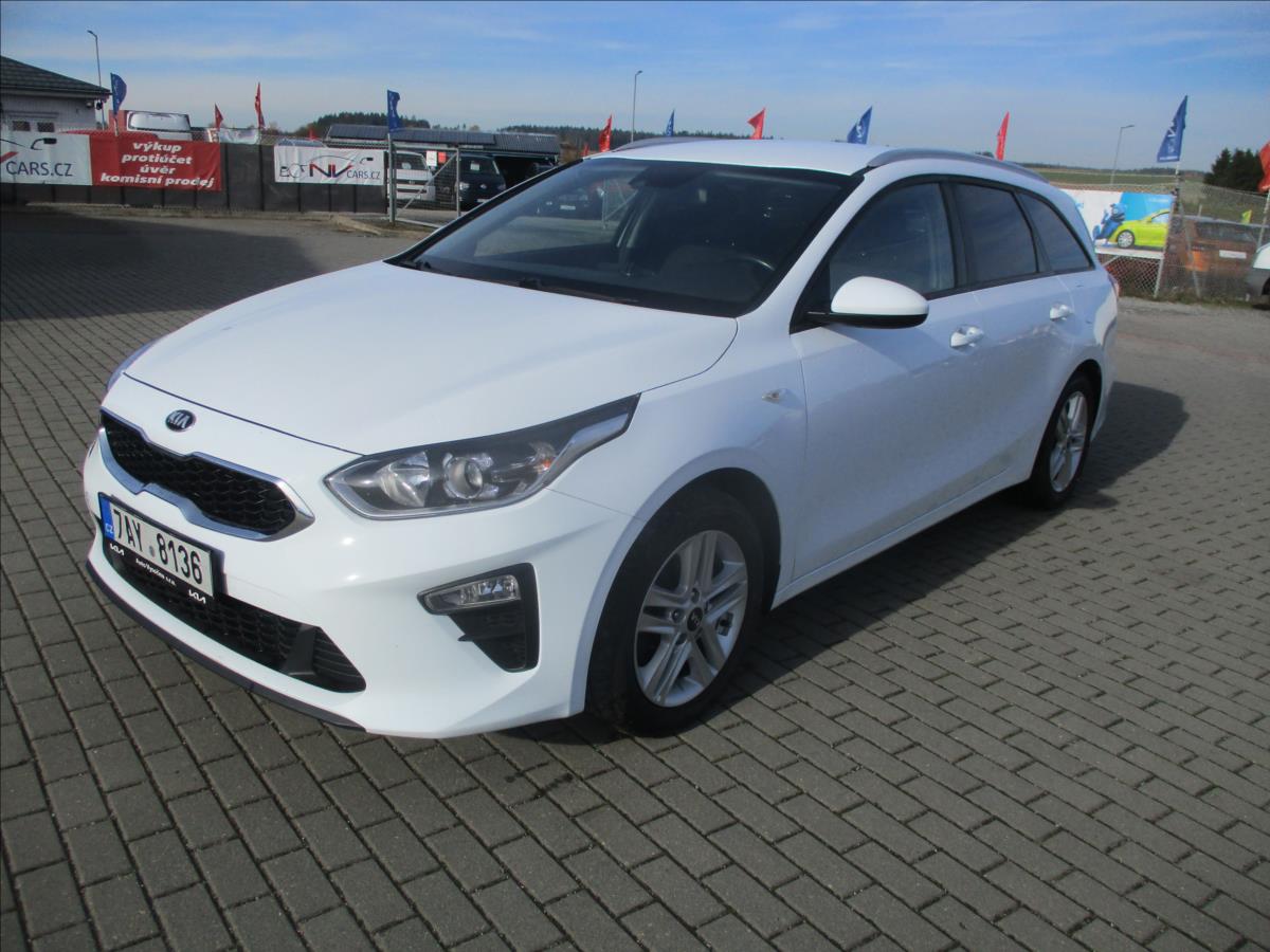 Kia Ceed 1,6 CRDi 85kw Tažné, Vyhř.sed,