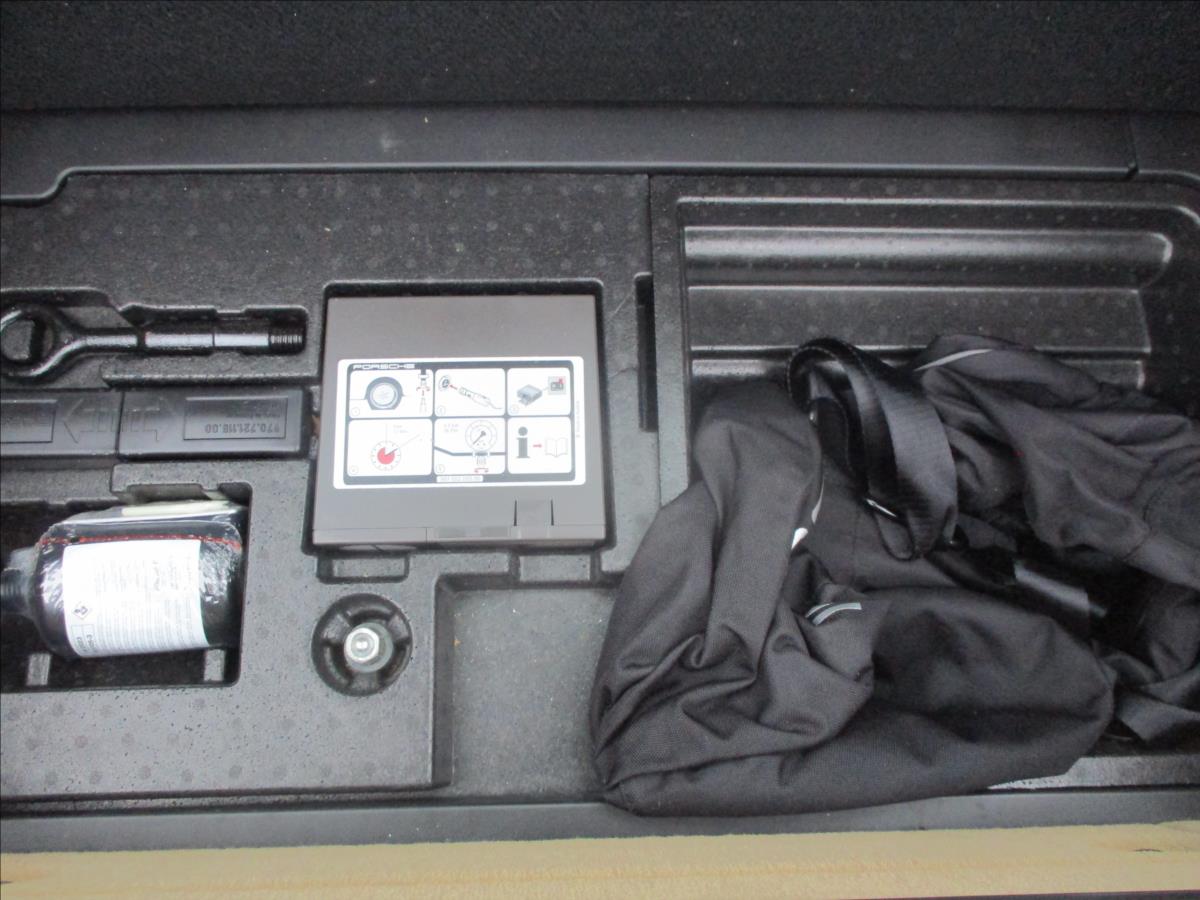 Porsche Panamera 3,6 i V6 220kw 4x4 odp. DPH