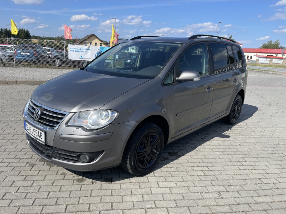 Volkswagen Touran 1,9 TDi 77kw 6rychlostí Klimat