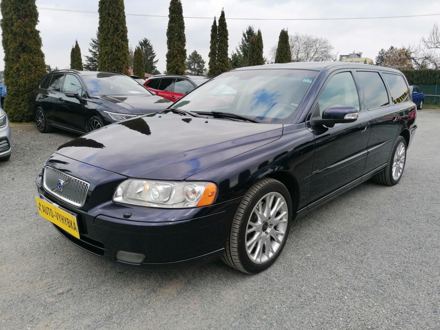 Volvo V70 2.4 D5 ČR,WEBASTO,BLIS
