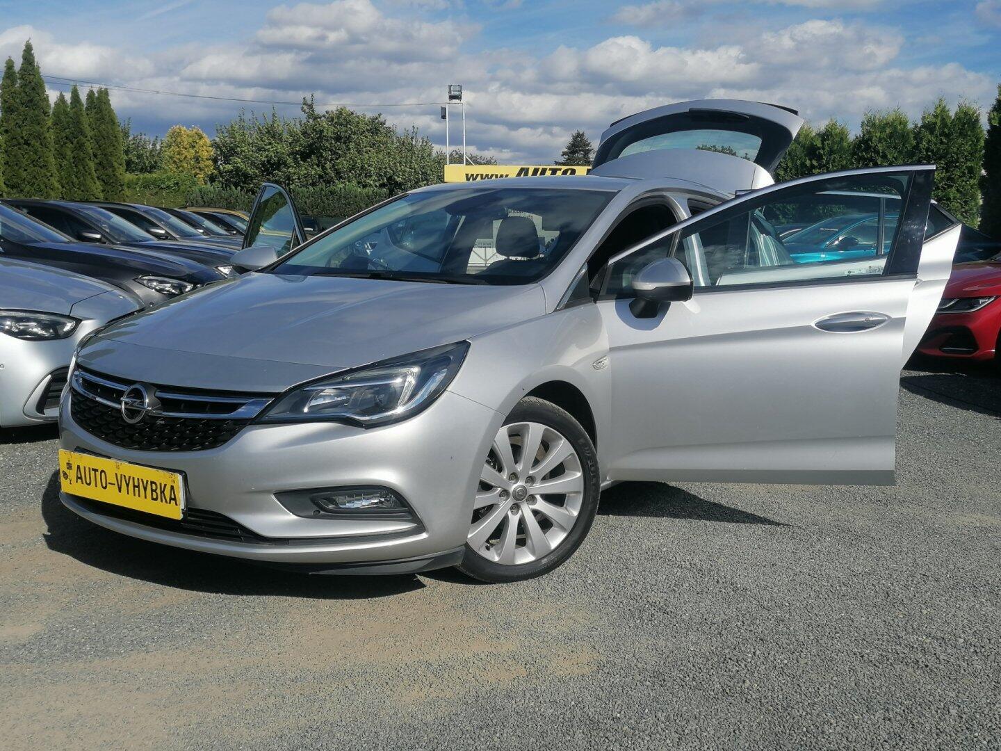Opel Astra 1.4 Turbo Digi.klima,Výhřevy