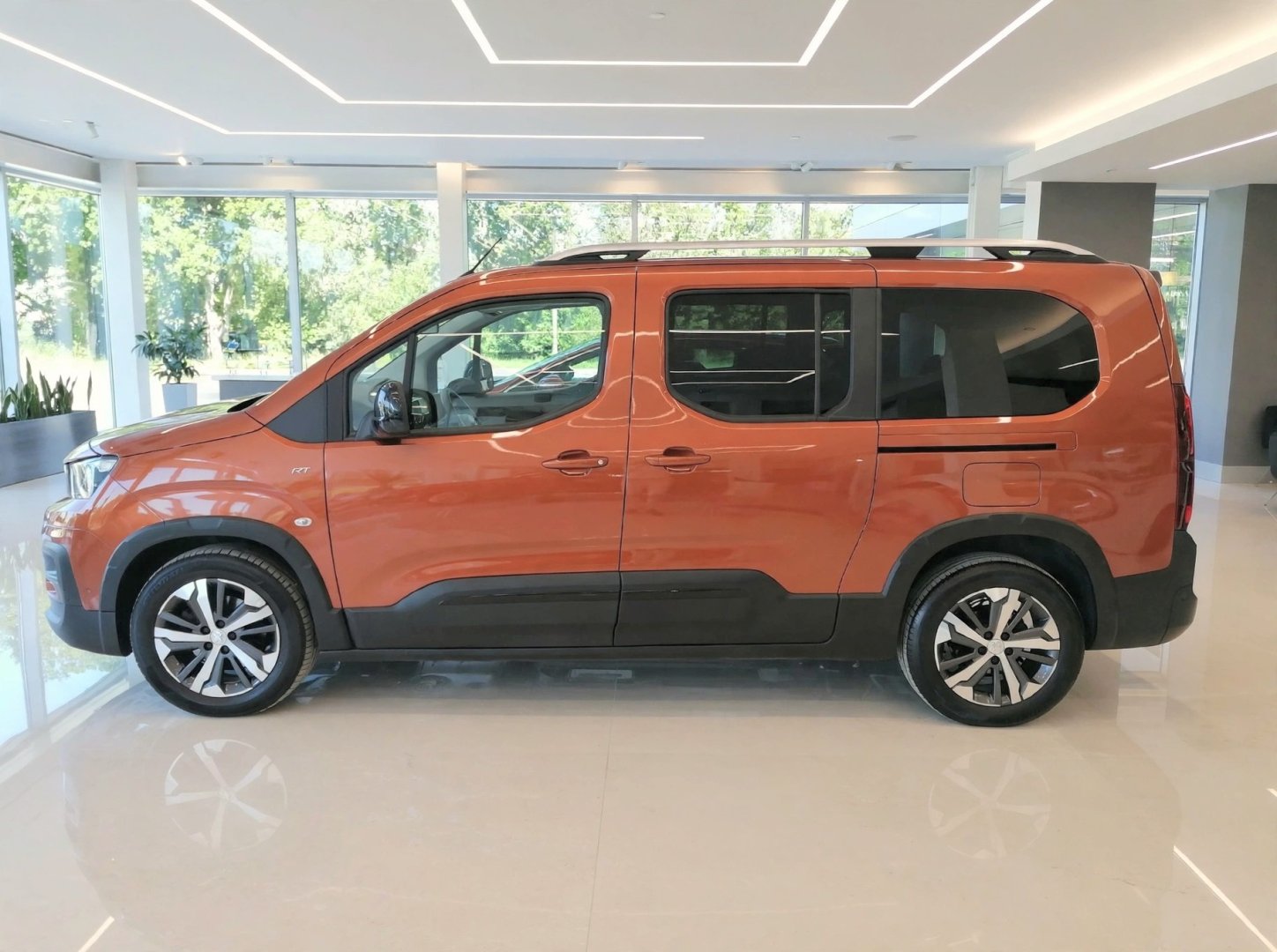 Peugeot Rifter LONG 1.2i A/T GT-line,7-míst
