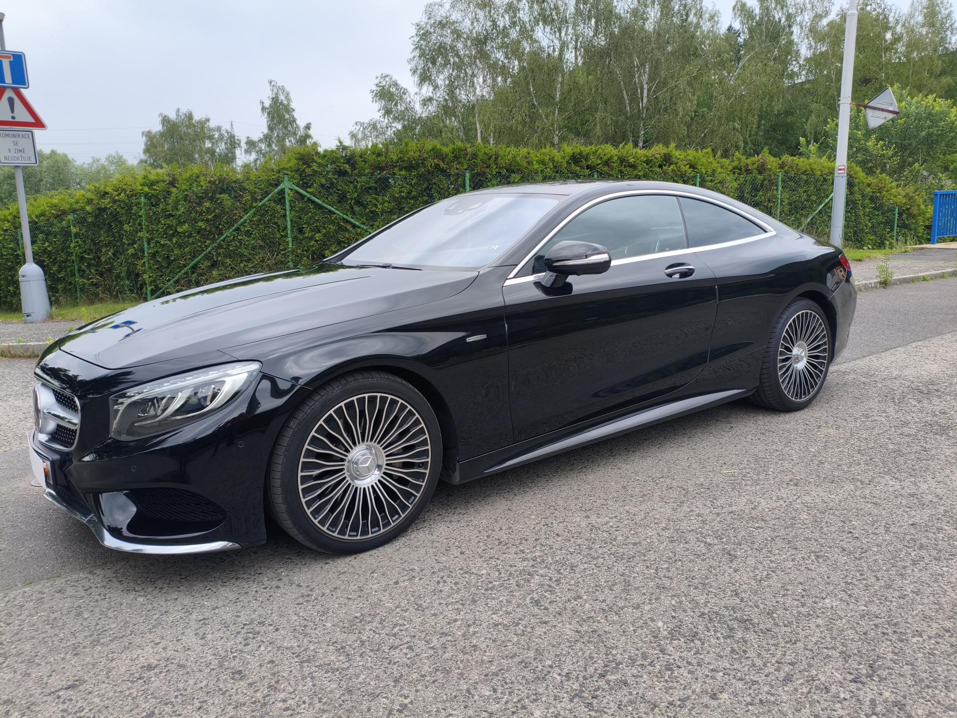 Mercedes-Benz Třídy S 400 4-Matic kupé