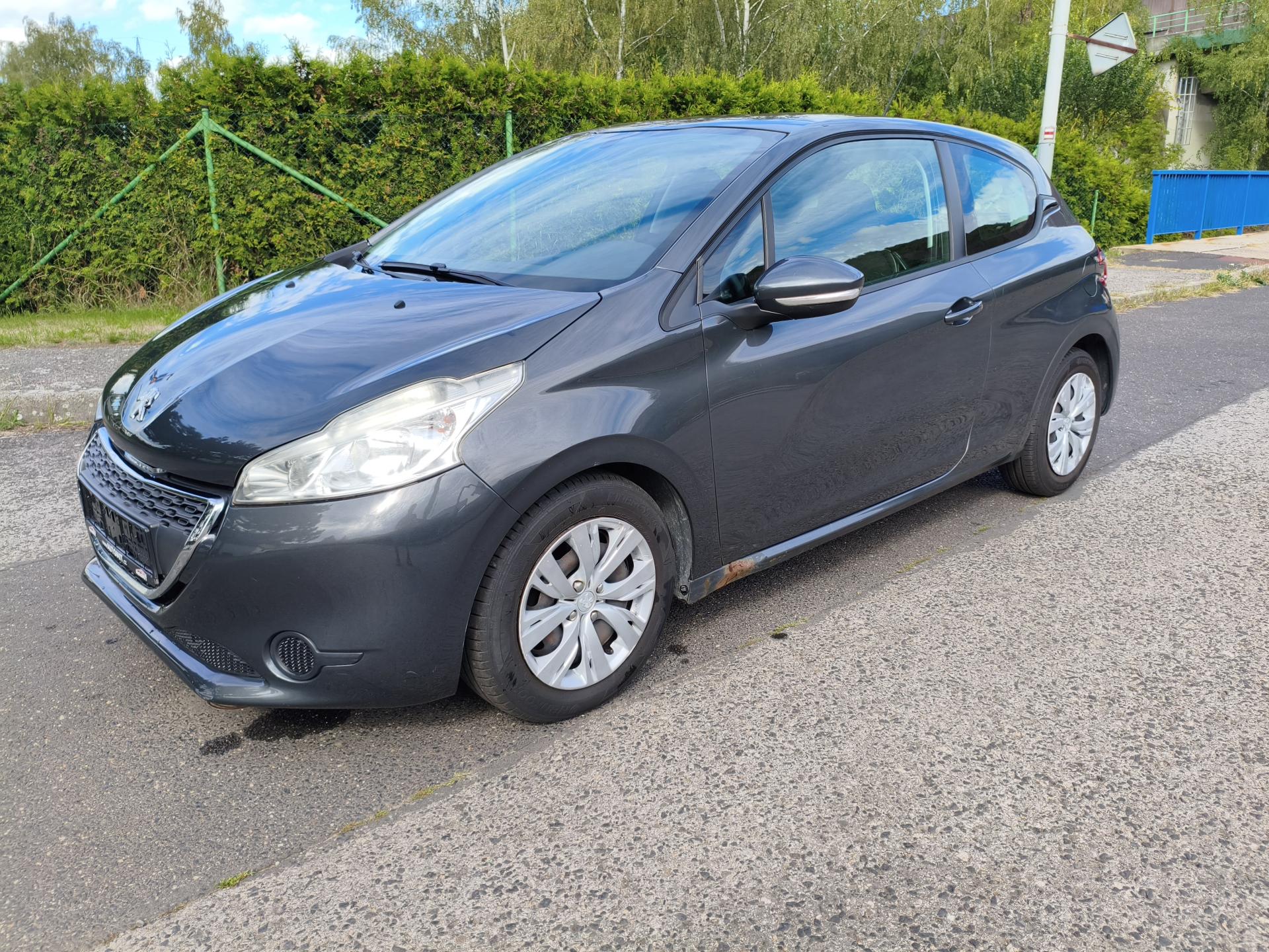 Peugeot 208 1,6 eHDI 68Kw