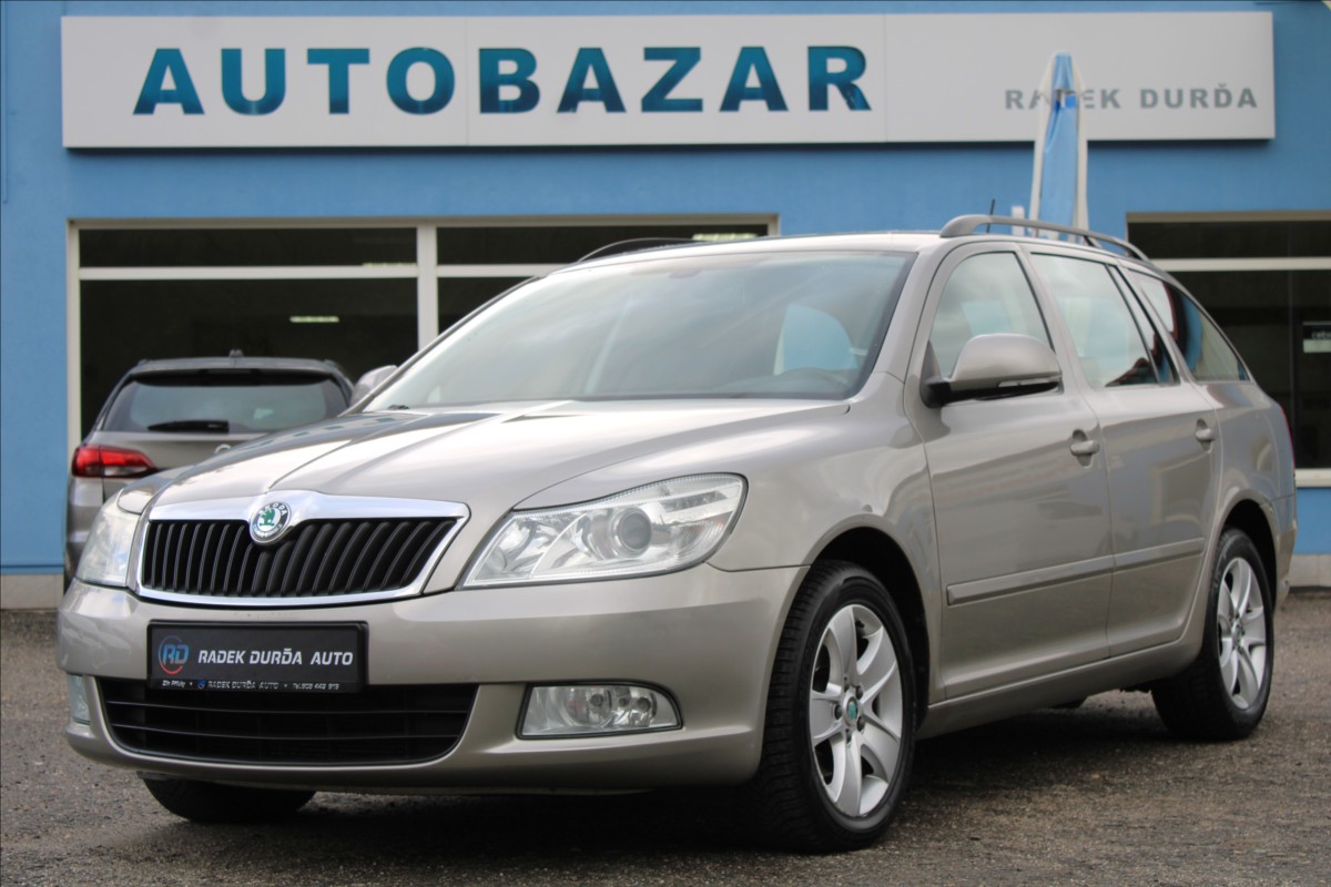 Škoda Octavia 1,6 TDI NOVÉ V ČR,VÝHŘEVY