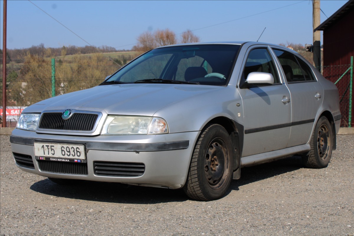 Škoda Octavia 1,6 i NOVÉ V ČR,TAŽNÉ