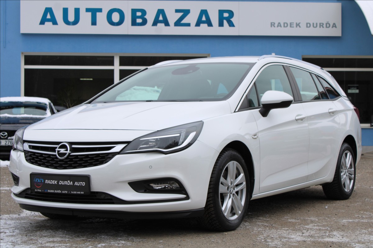 Opel Astra 1,6 CDTi AUTOMAT,DPH,TAŽNÉ