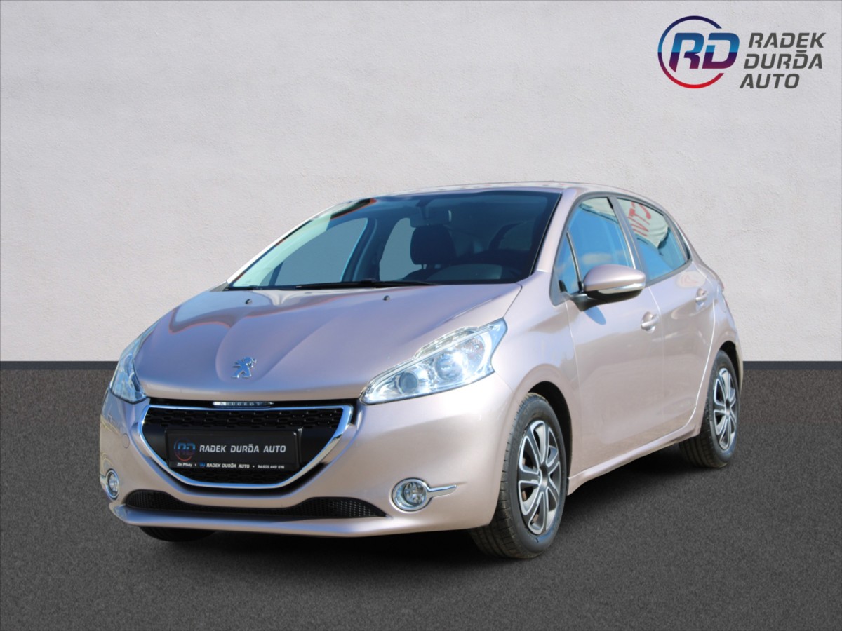 Peugeot 208 1,4 i NOVÉ V ČR