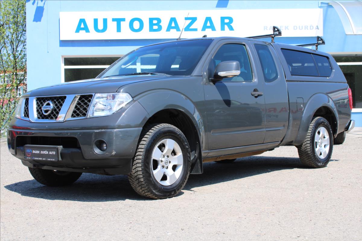 Nissan Navara 2,5 dCi 4x4,KLIMATIZACE,STK