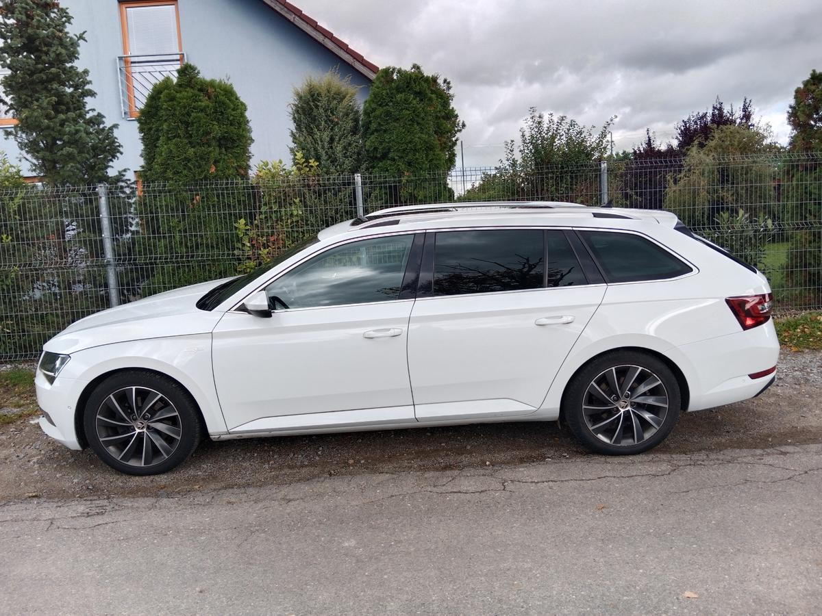 Škoda Superb 2.0 TDi/ČR,L&K,DSG,PANOR/4x4