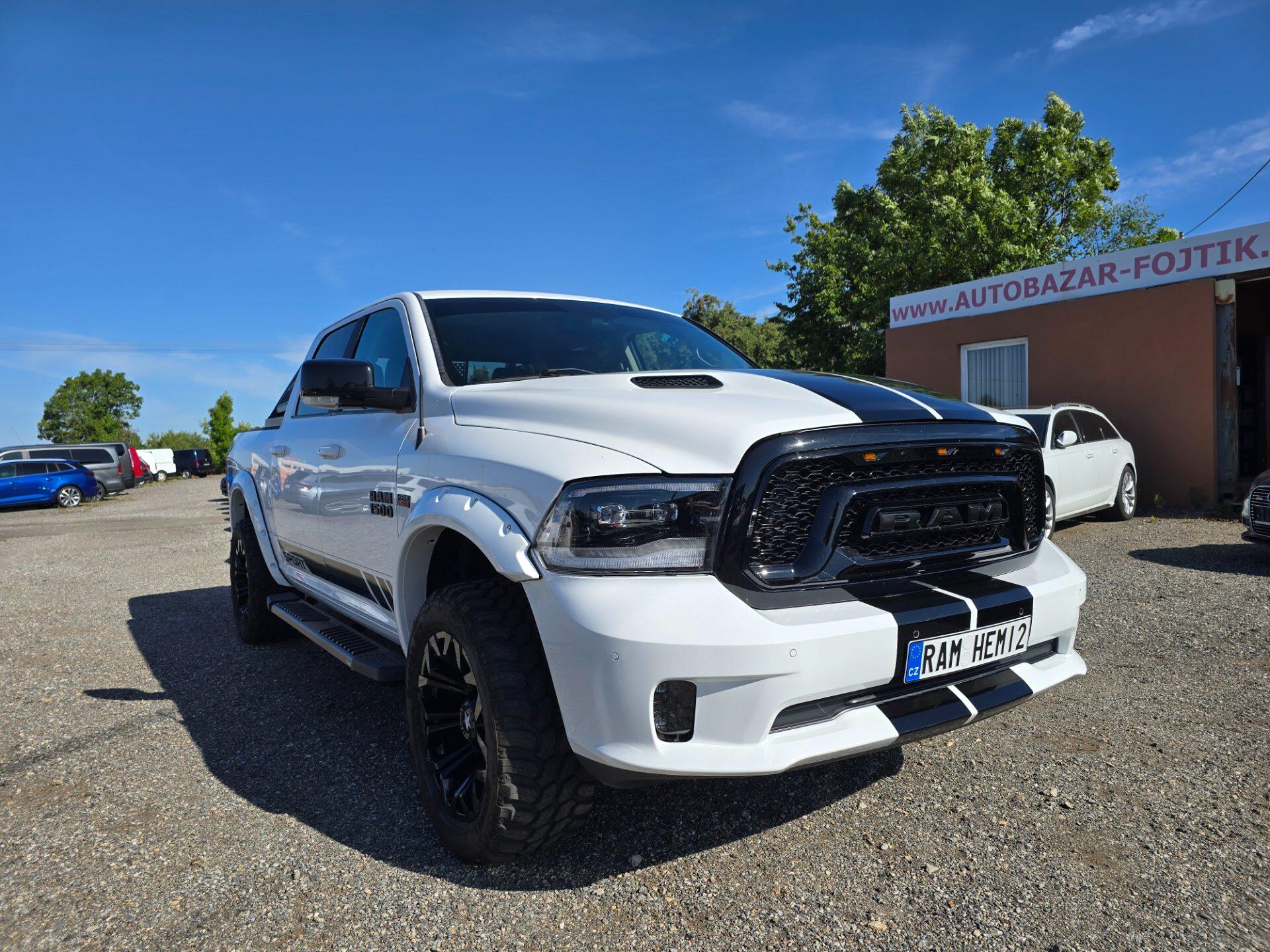 Dodge RAM 1500 5.7 HEMI V8 Sport Crew Cab 4×4