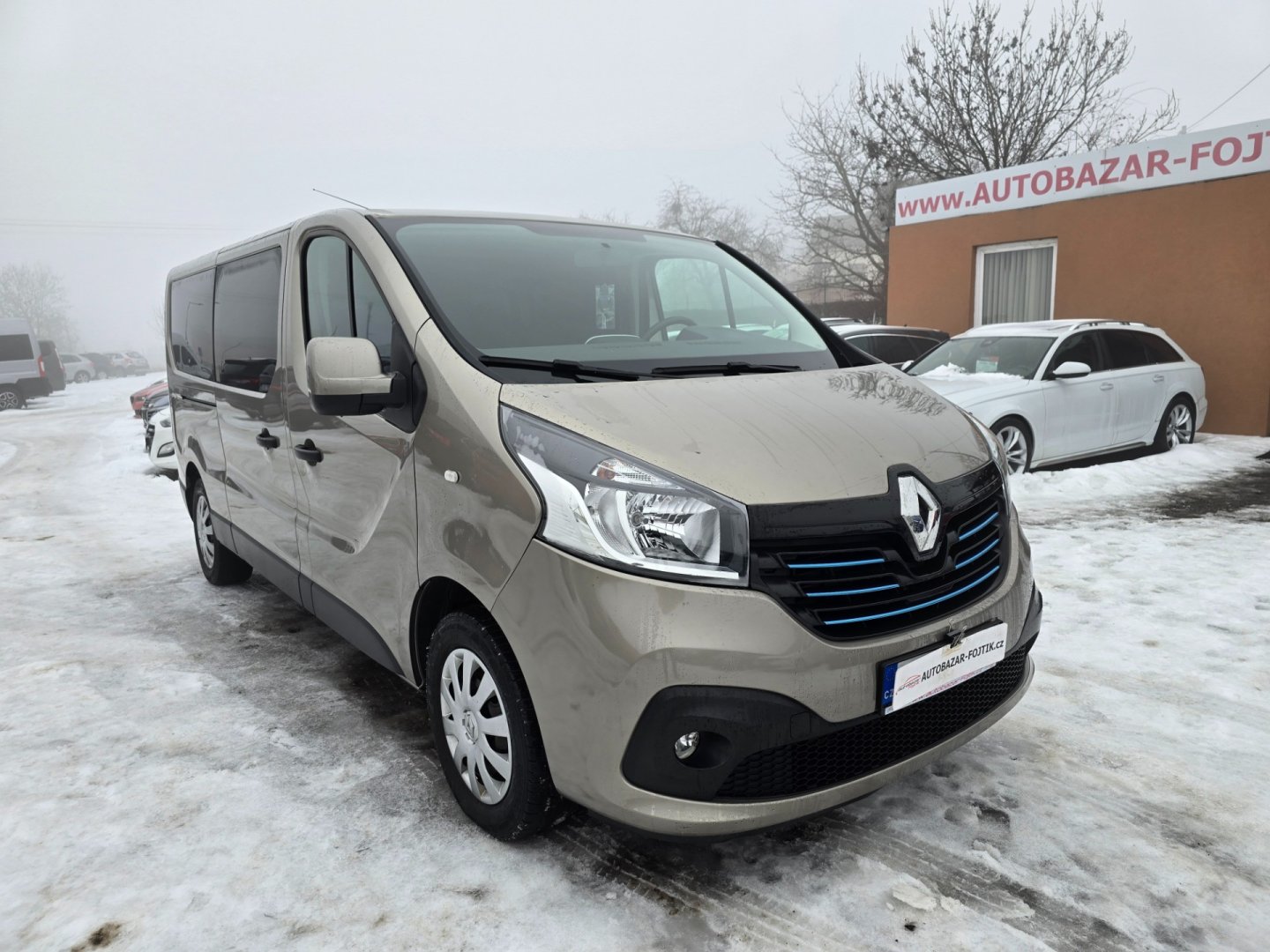 Renault Trafic 1.6 DCi 8.místné,nové CZ