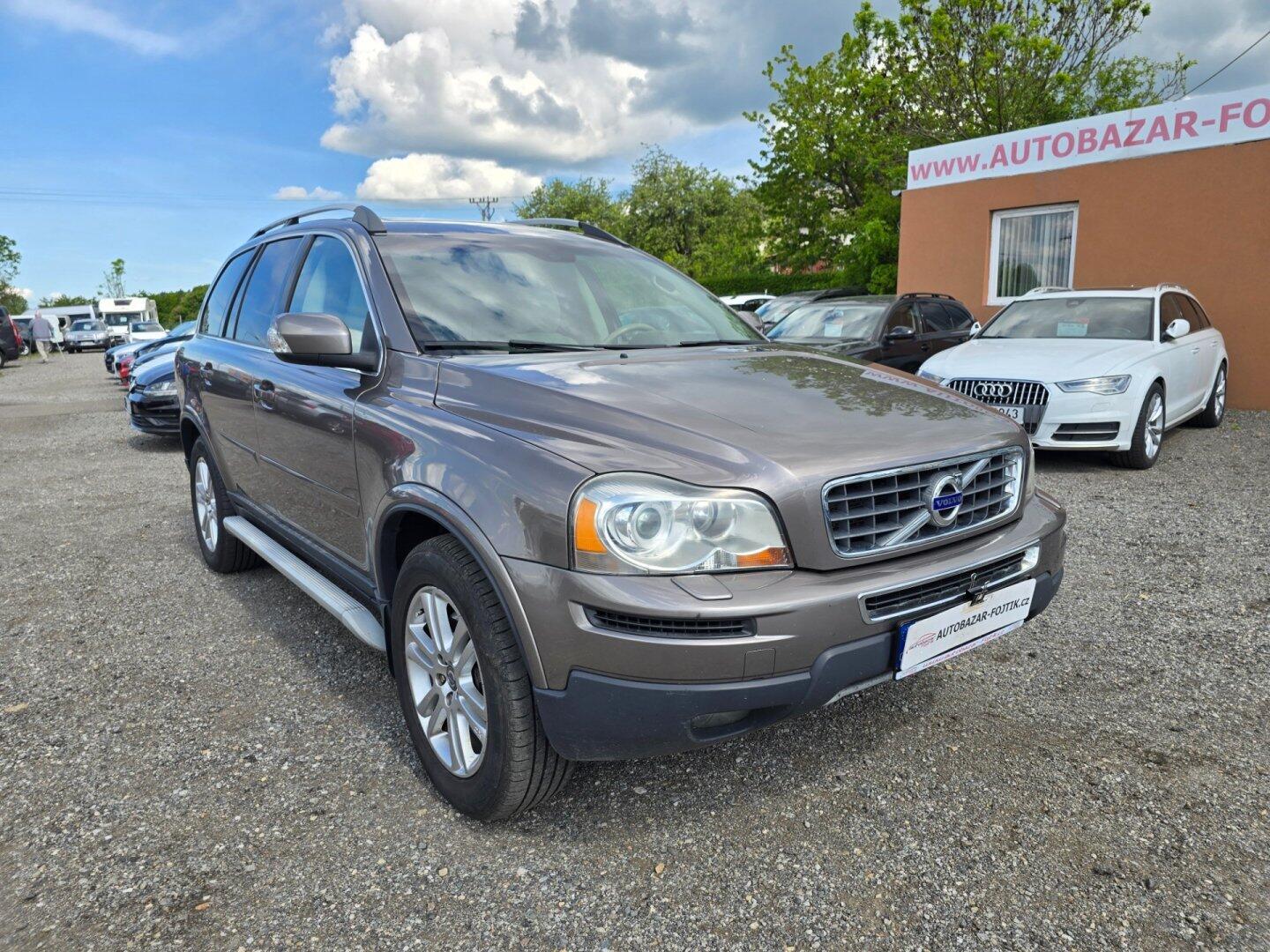 Volvo XC90 2,4 D5 AWD 2 sady kol,tažné