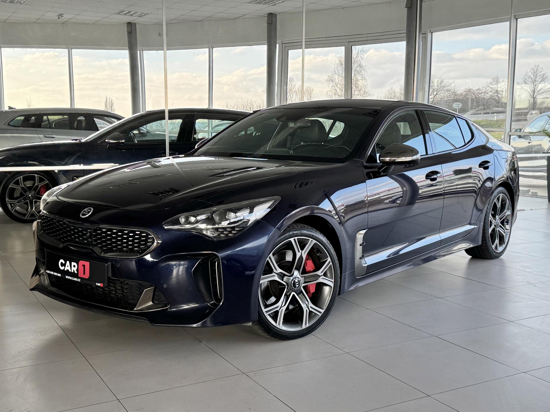 Kia Stinger 3,3TGDI V6*4WD*Head-Up*DPH