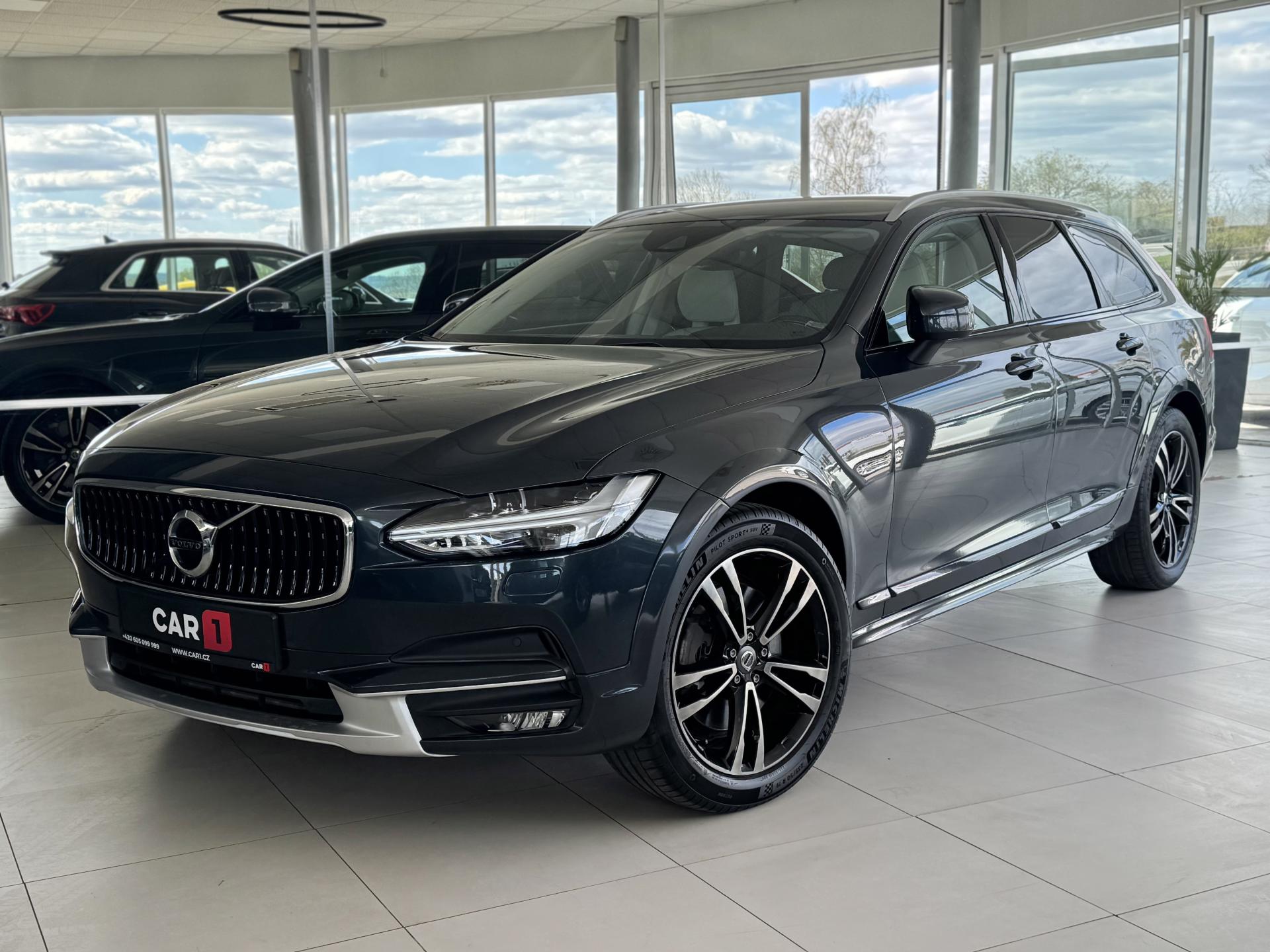 Volvo V90