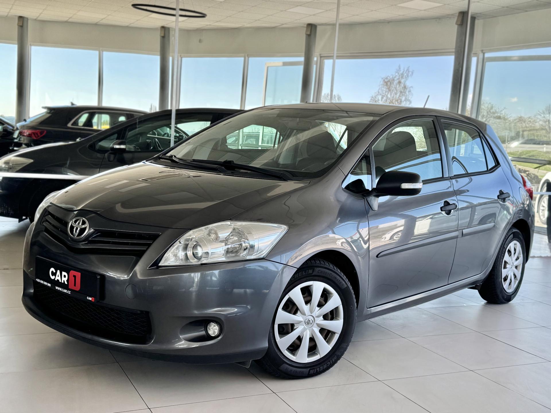 Toyota Auris 1,3VVT-i*PDC*PlnýServis*ČR*TOP