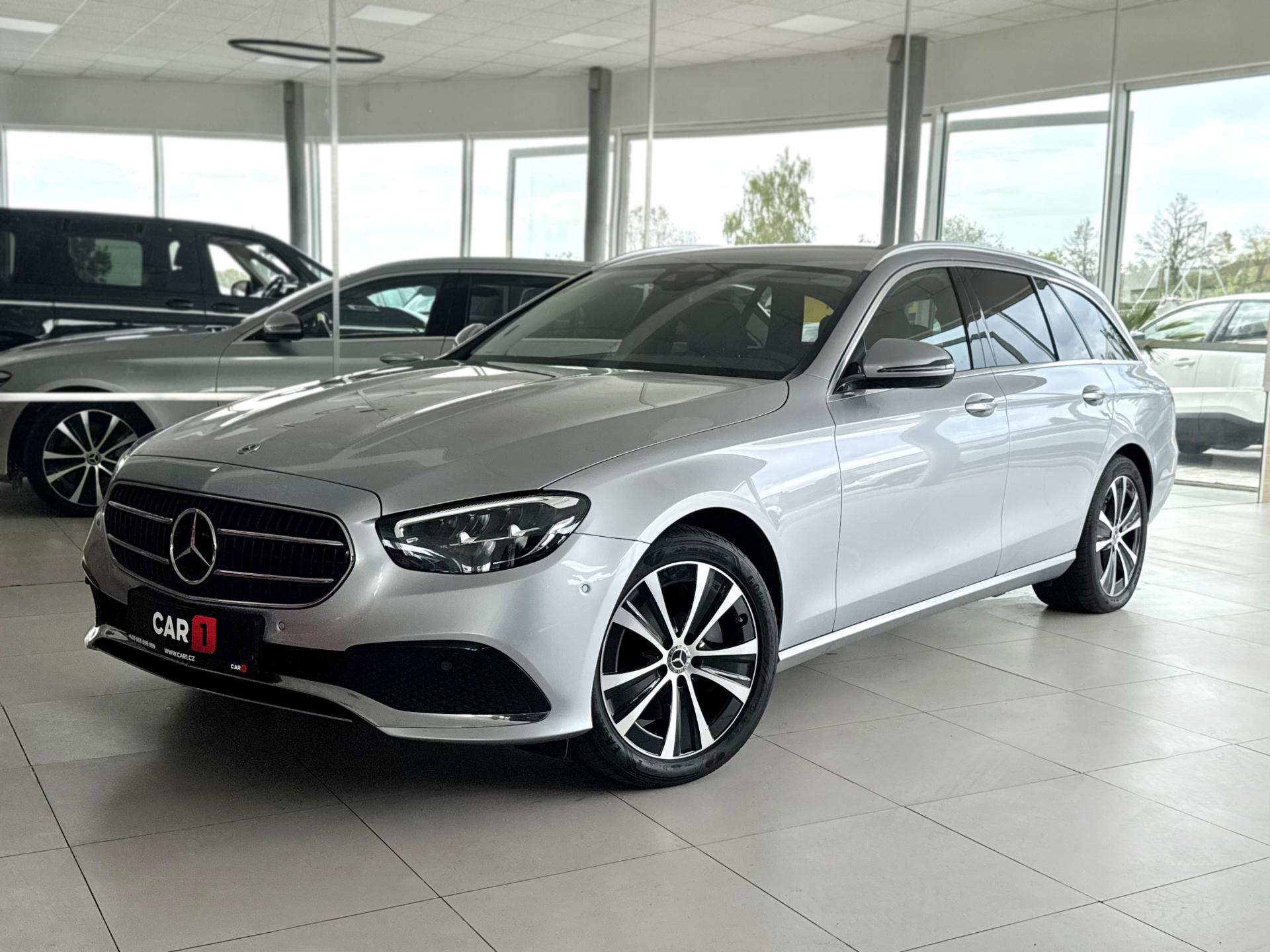 Mercedes-Benz Třídy E 300e 235kW*Webasto*Tažné*DPH