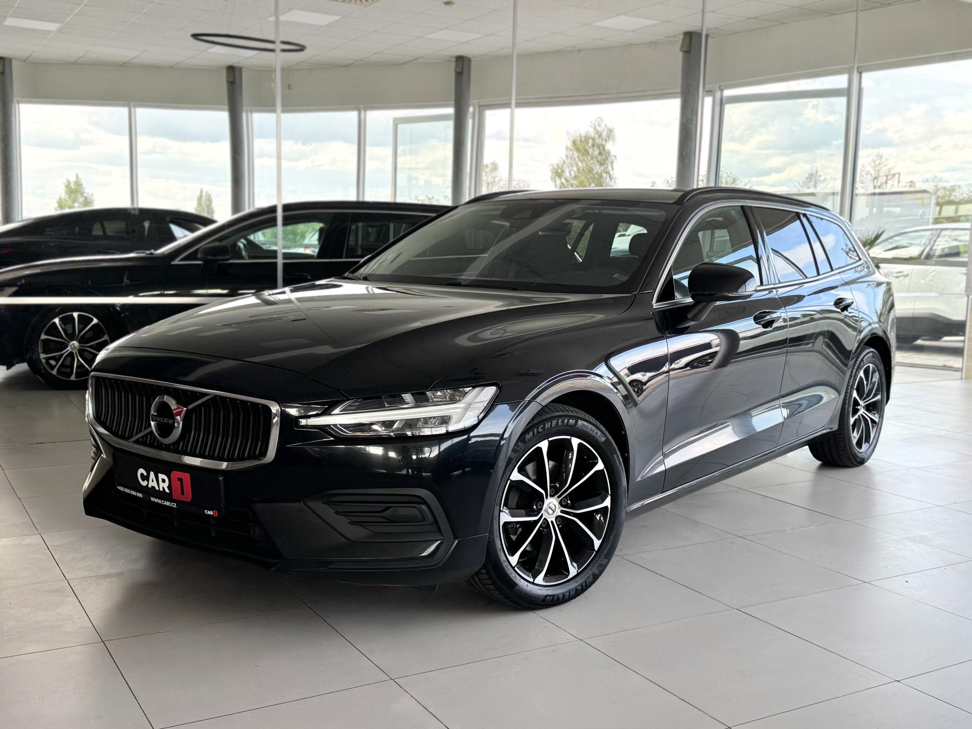 Volvo V60 B4 AUT*145kW*KeyLess*Tažné
