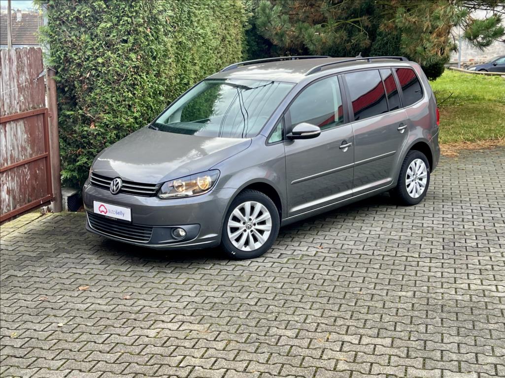 Volkswagen Touran 1,6 TDi / KLIMA / 7MÍST / DSG