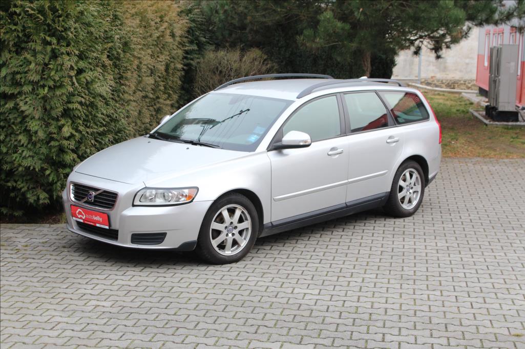 Volvo V50 1,6 D2 D4164T momentum