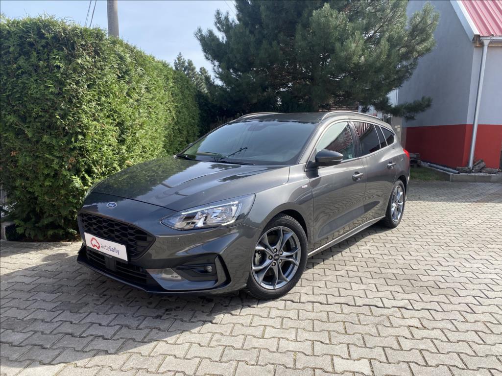 Ford Focus 1,5 TDCi ST-line / záruka