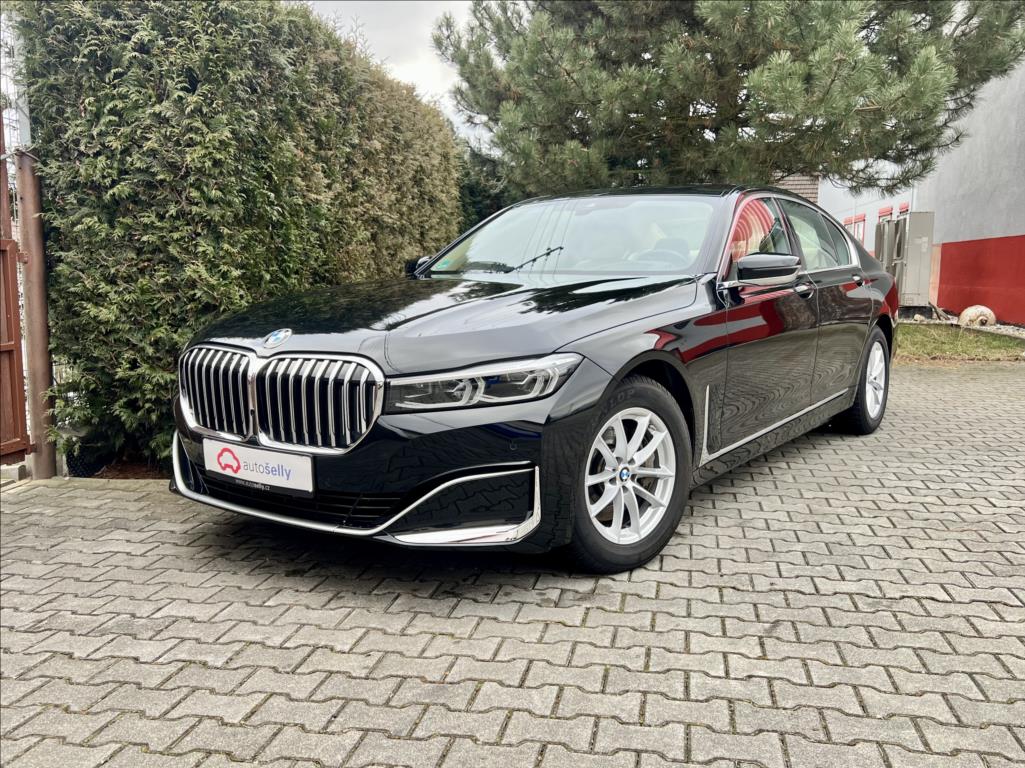 BMW Řada 7 3,0 730d xDrive záruka 2027