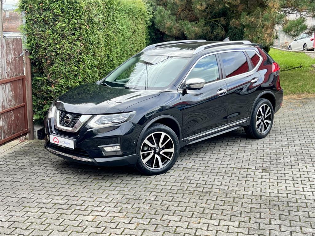Nissan X-Trail 1,7 dCi N-TEC / panorama kůže
