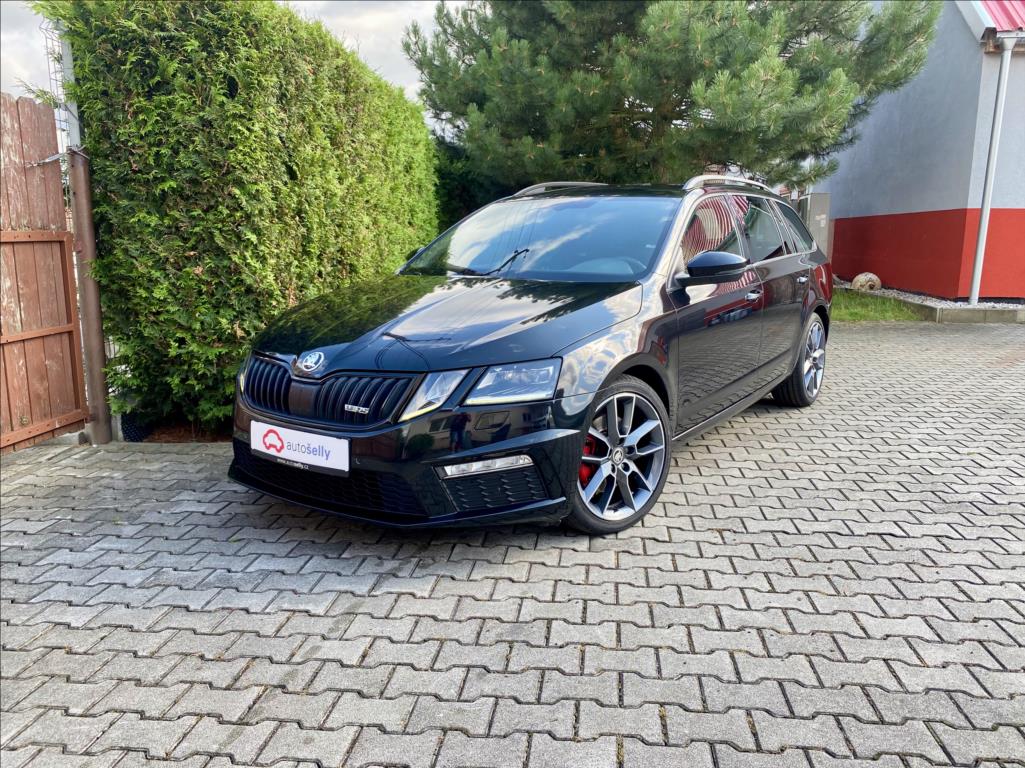 Škoda Octavia 2,0 TDi RS DSG 4x4 LED záruka