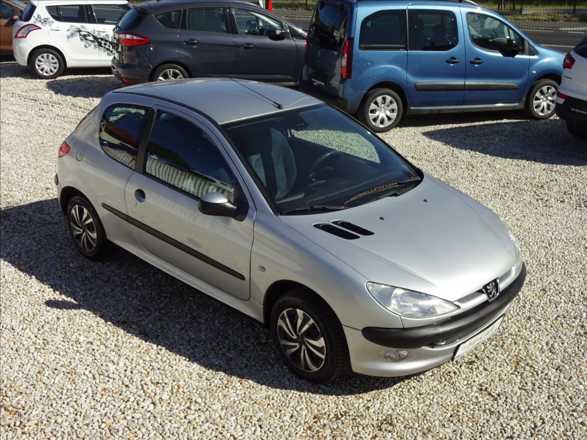 Peugeot 206 1,1 i