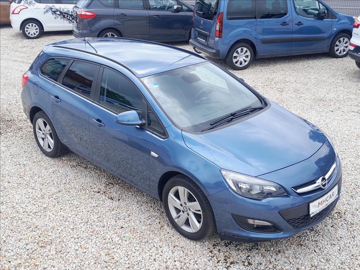 Opel Astra 1,6 TDCI 100kW SPORTS TOURER